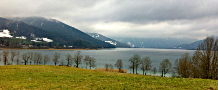 Blick auf den Tegernsee kurz vor Gmund