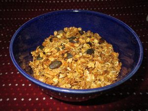 Selbstgemachtes Crunchy-Müsli