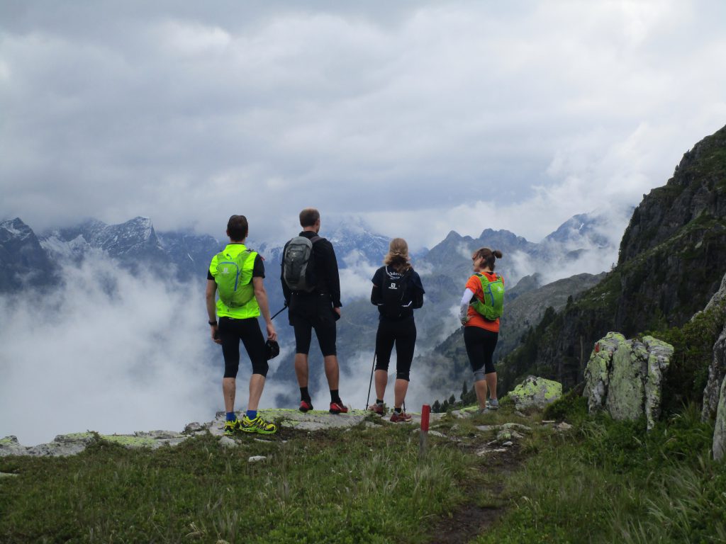 Trailrunning über dem nebelverhangenen Pitztal