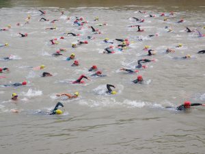 Triathlon-Schwimmen