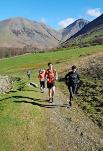 Trailrunners in den Bergen