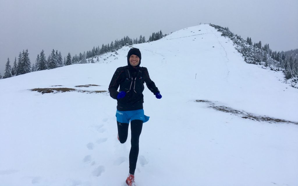 Trailrunner im Schnee