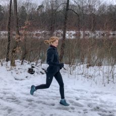 Laufen bei Regen & Schnee: So behaltet ihr trockene Füße